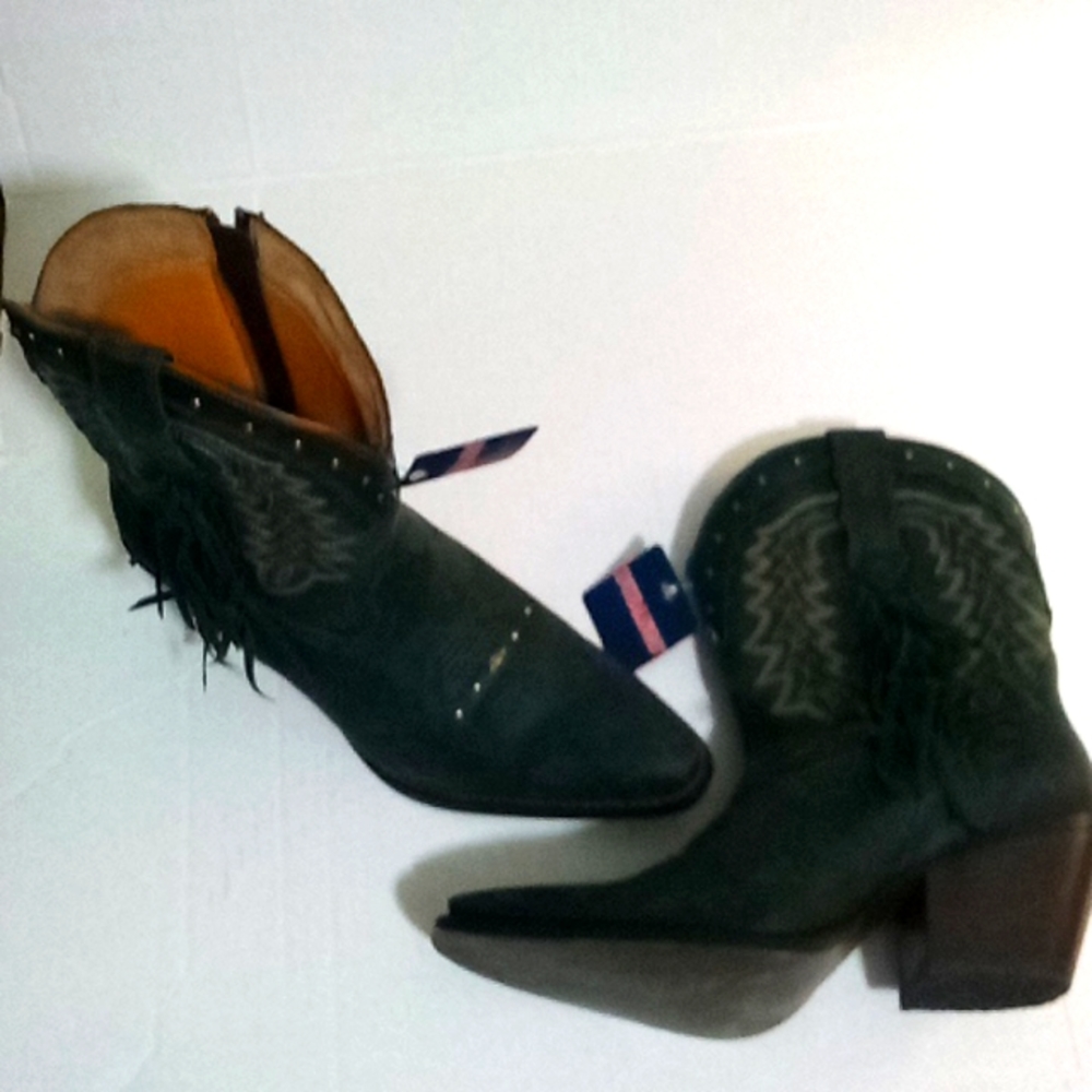 Durango Women’s Western Boots -- NWT various sizes 6 to 9.5
